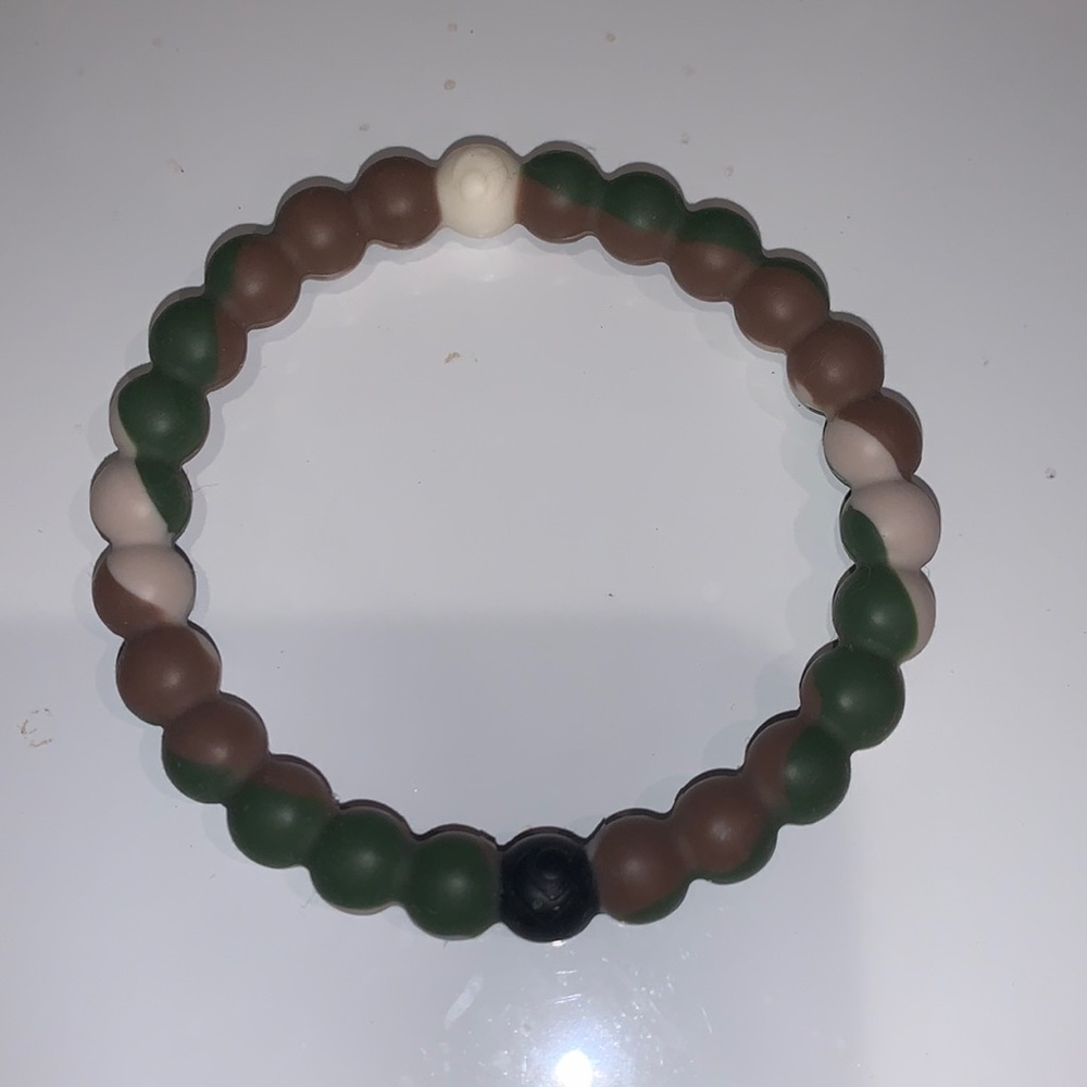 Lokai Bracelet. Wild life collaboration.
